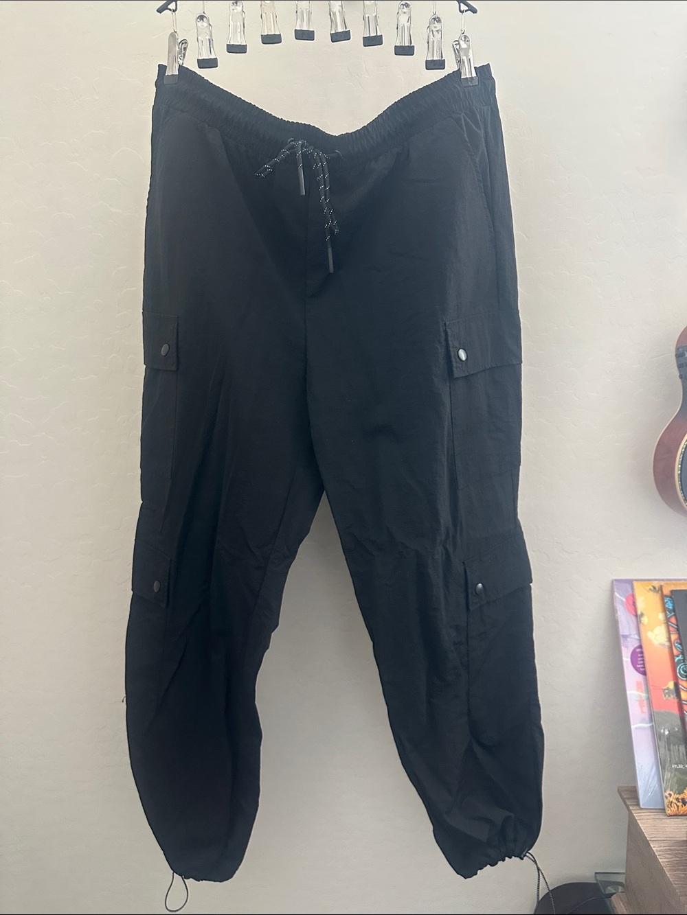 Men's Black Cargo Jogger Pants with Drawstring Waist